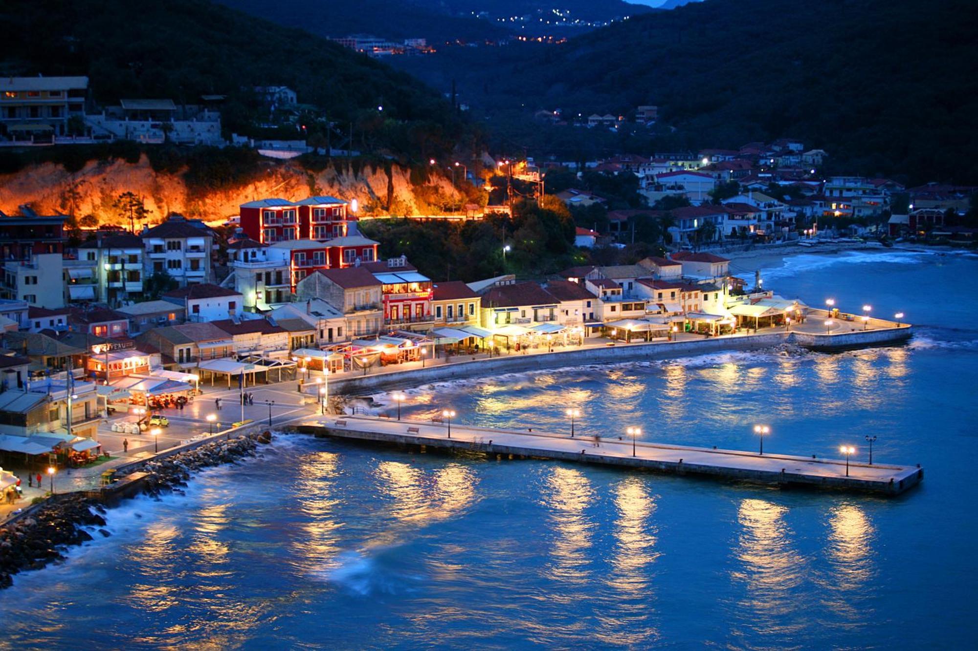 Acrothea Hotel Parga Esterno foto