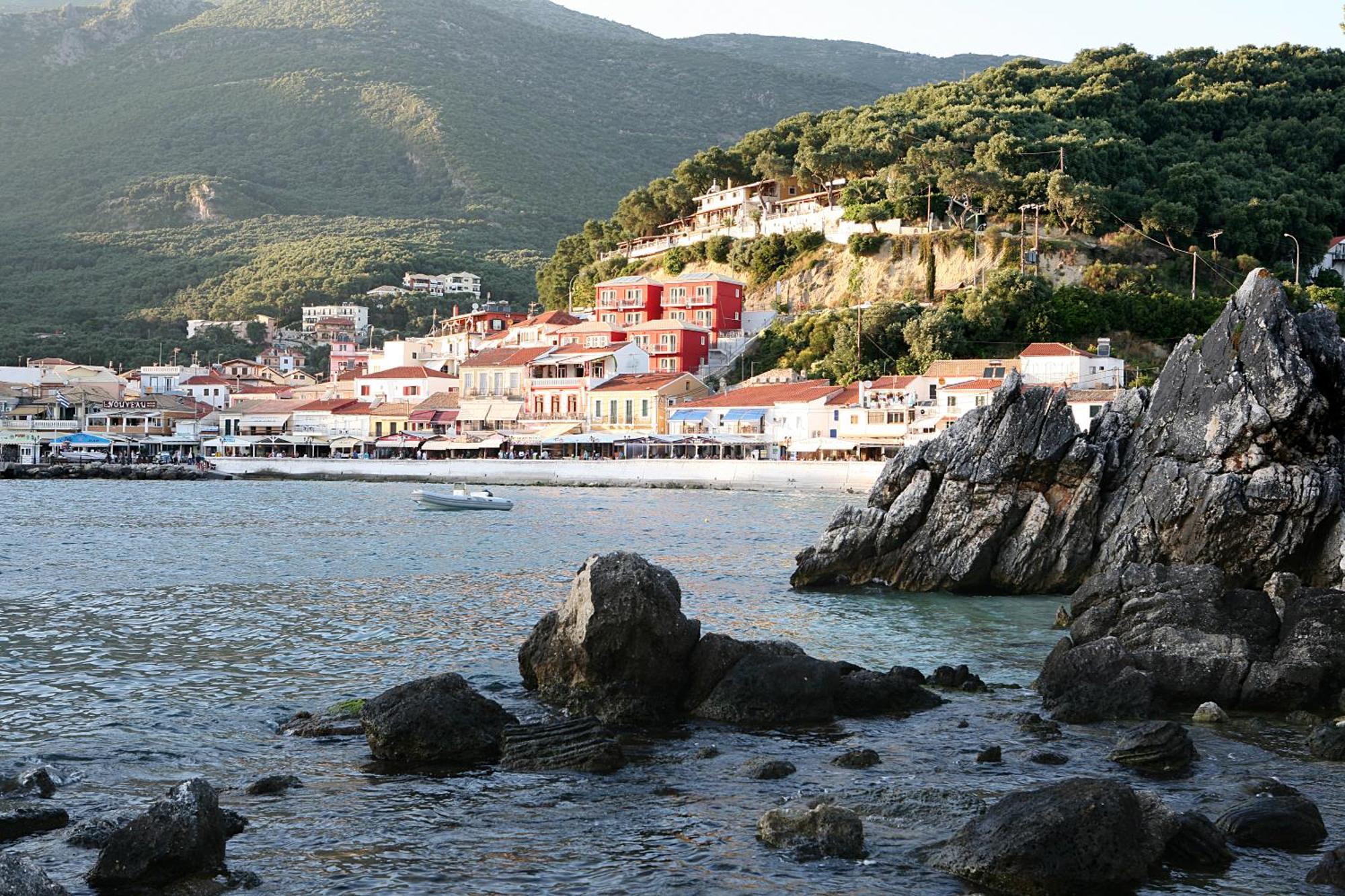 Acrothea Hotel Parga Esterno foto
