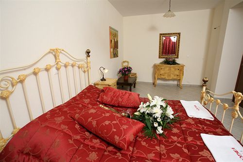 Acrothea Hotel Parga Esterno foto