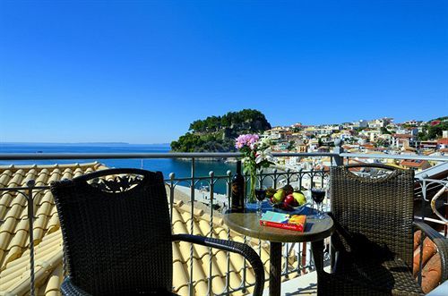Acrothea Hotel Parga Esterno foto