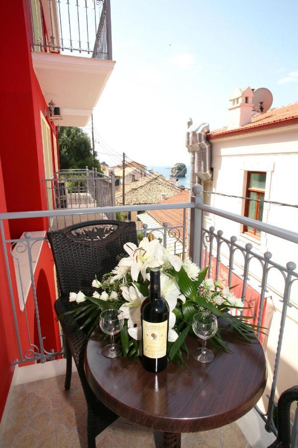 Acrothea Hotel Parga Esterno foto